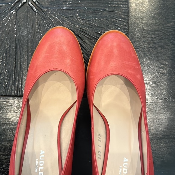 AUDLEY Red Leather Round Toe Crazy Ass Block Heels - Picture 3 of 8
